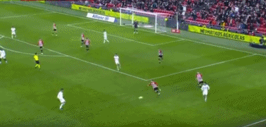 37分！亚历山大砍全场最高分，关键时刻摘10分定乾坤