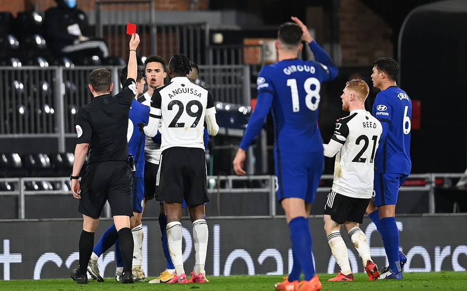 邮报：梅努希望冬窗离开曼联，有12家俱乐部对他感兴趣