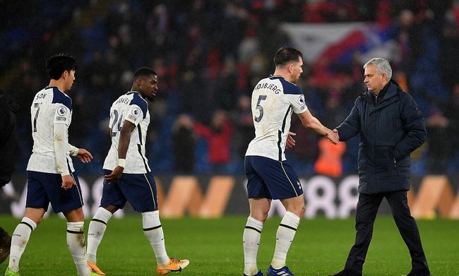 马赛成为第四家欧冠50胜法国俱乐部，前三家是巴黎、里昂、摩纳哥