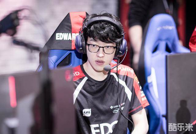 供定制化训 供定制化训